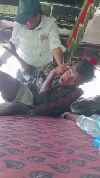 Transport Inspector Assault Driver : లారీ డ్రైవర్పై దాడి చేసిన బ్రేక్ ఇన్స్పెక్టర్ వారి డ్రైవర్ Transport Inspector Assault Driver