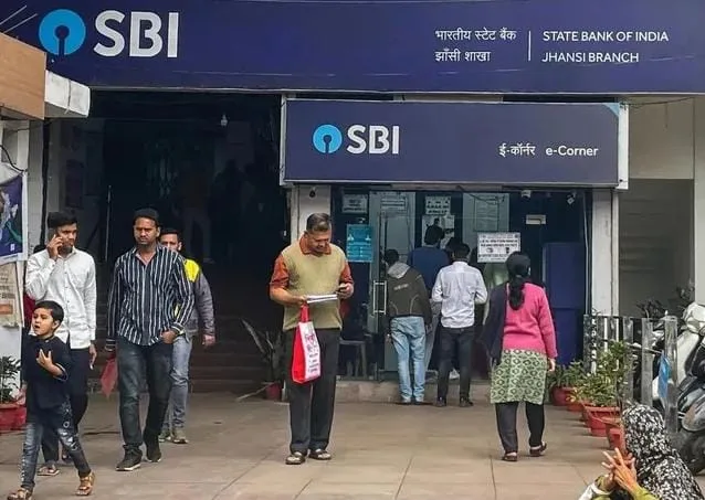 Shock SBI Salary Account Holders : ఎస్బీఐ శాలరీ ఖాతాదారులకు షాక్.. Shock SBI Salary Account Holders
