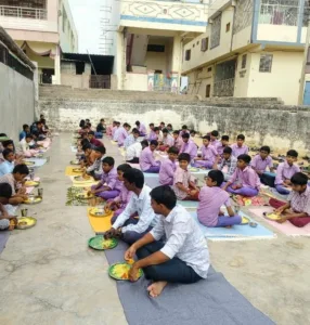 ASWO Visits SC Boys Hostel : ఎస్సీ బాలుర వసతి గృహాన్ని సందర్శించిన ఏ ఎస్ డబ్ల్యూ ఓ . WhatsApp Image 2026-09-09 at 20.40.00