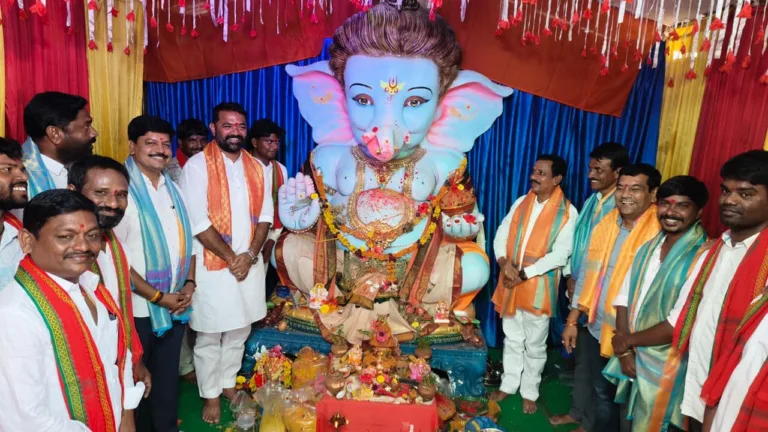 Vinayaka : విఘ్నాలు తొలగించి విజయాలు అందించే దైవం వినాయకుడు WhatsApp Image 2026-09-18 at 15.51.37