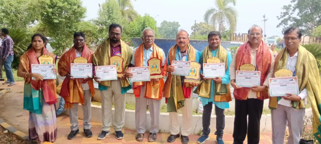 Best Teachers : జిల్లా ఉత్తమ ఉపాధ్యాయుల సన్మానం Best Teachers