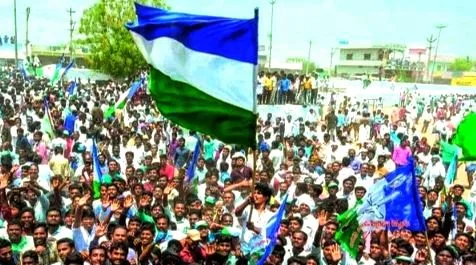 Key Leaders Resign : భారీ షాక్, వైసీపీకి. కీలక నేతలు రాజీనామా! WhatsApp Image 2026-09-24 at 18.32.32