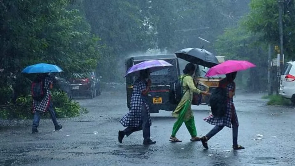 Yellow Alert : తెలంగాణలో 13 జిల్లాలకు ఎల్లో అలర్ట్ Yellow Alert