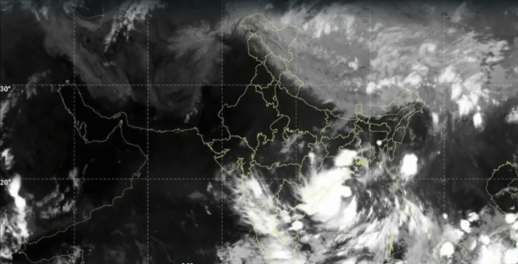 Heavy Rain : ఒడిశా నుంచి ఆంధ్ర వరకు భారీ వర్షాలు..! Heavy rain