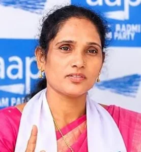 Sujatha Salman Demand : అనంతగిరి ప్రమాద ఘటనపై సుజాత సల్మాన్ డిమాండ్.. బాధ్యులపై కఠిన చర్యలు తీసుకోవాలని విజ్ఞప్తి WhatsApp Image 2026-10-25 at 19.24.22