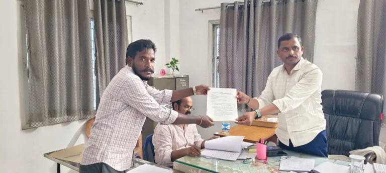 Chittam Murali : అనంతగిరి సెగ్మెంట్ కూటమి ఎంపీటీసీ అభ్యర్థిగా చిట్టం మురళి WhatsApp Image 2026-10-27 at 19.22.10
