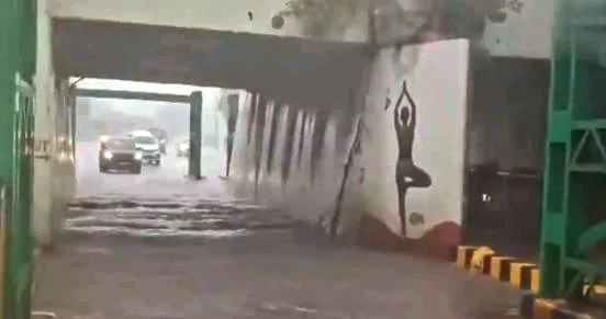 Waterlogged : జల మయమైన కాన్వెంట్ జంక్షన్. Waterlogged