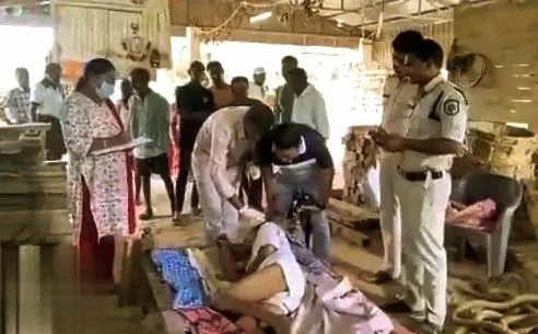 Brutal Murder : పాత కక్షలు, దారుణ హత్య. Brutal Murder