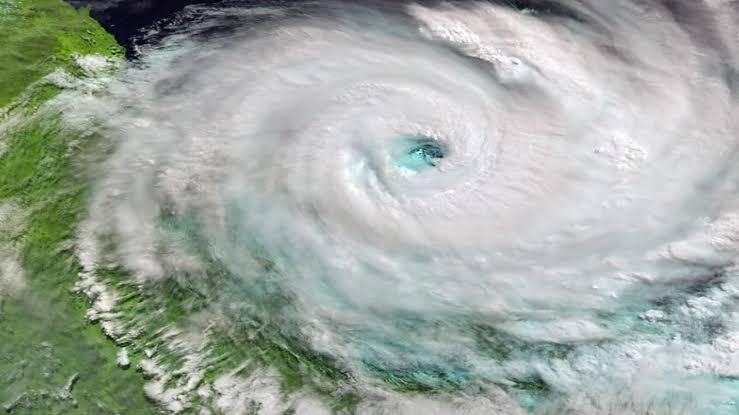 Arnab Cyclone : సముద్ర తీరానికి దగ్గరలో అర్నబ్ అతి తీవ్ర తుపాను..! Arnab Cyclone